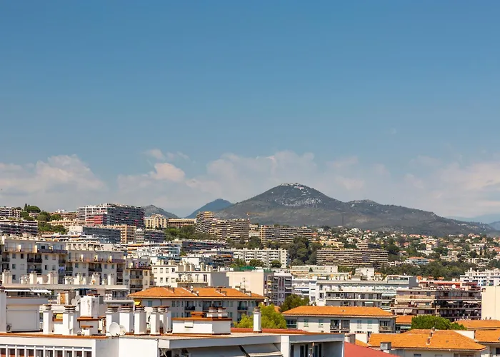 Hotel com piscina: Nemea Appart Hotel Nice Arenas Aeroport