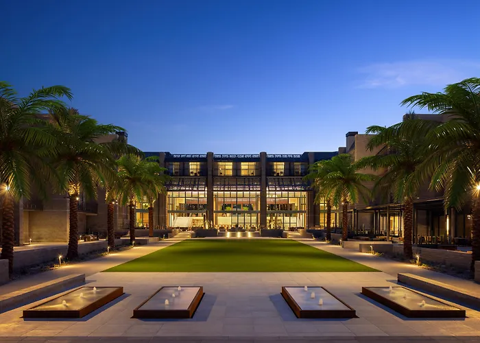 Сity center hotels Grand Hyatt Scottsdale