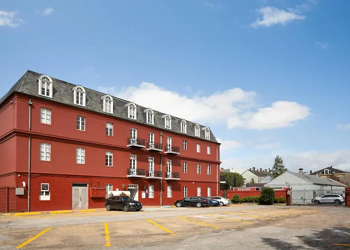 Le Richelieu Hotel In The French Quarter
