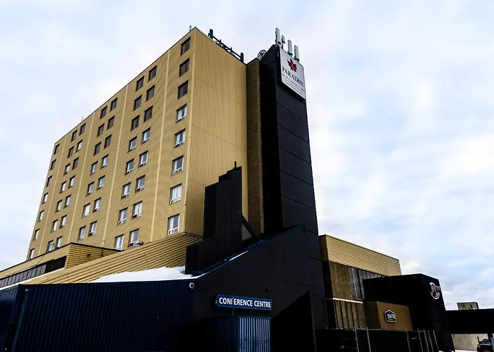 Family Hotel: Paradise Inn & Conference Centre