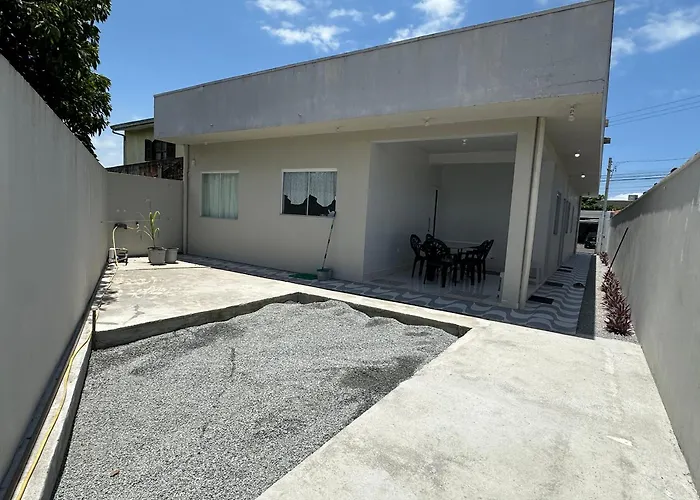 Hotel central: Marcial Guest House - À 2 Quadras do Mar