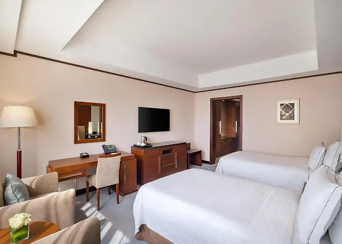 Hotel con golf: Grand Millennium Dubai