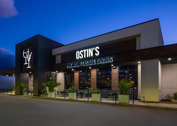 Hotels with pool Holiday Inn & Suites St.Catharines-Niagara By Ihg
