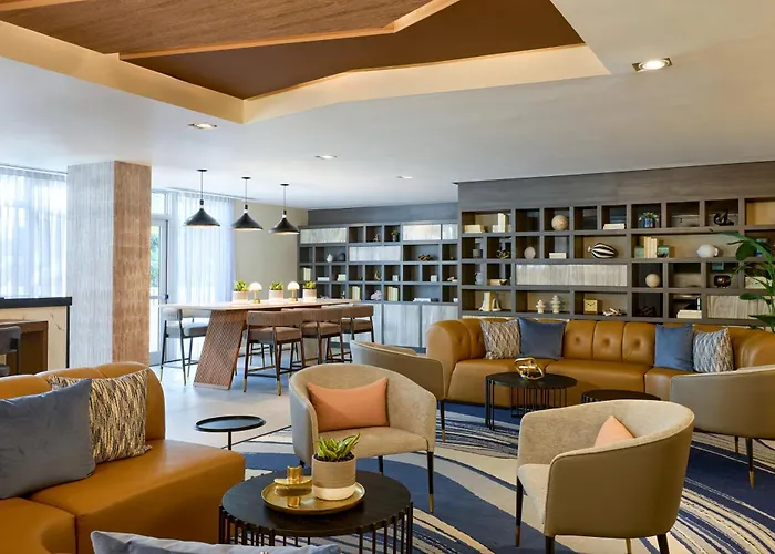 Lodge: Hyatt Centric South Beach Miami