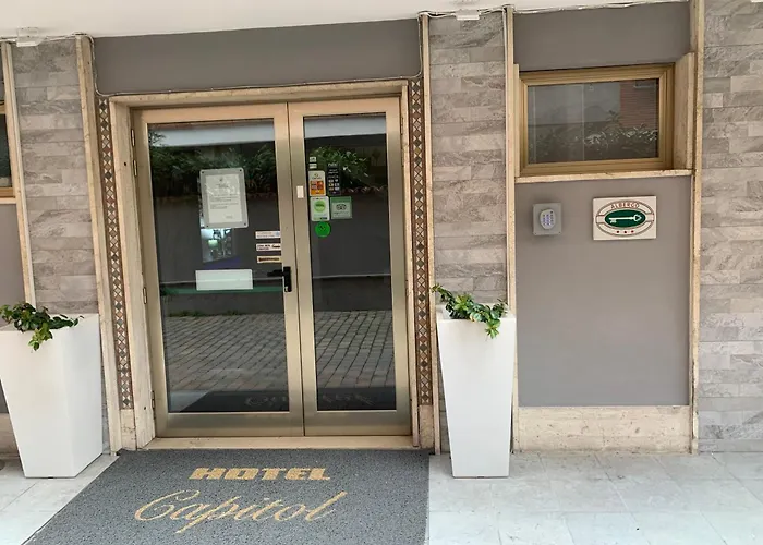 Hotel sulla spiaggia: Hotel Capitol