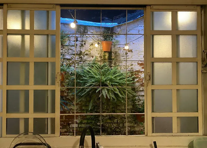 Kambô Guest House - Qᴜᴀʀᴛᴏs ᴘʀɪᴠᴀᴛɪᴠᴏs ᴀᴏ ʟᴀᴅᴏ ᴅᴏ ᴍᴇᴛʀᴏ̂ ᴠɪʟᴀ Mᴀʀɪᴀɴᴀ ᴇ Aɴᴀ Rᴏsᴀ! Sᴇᴜ ᴄᴀɴᴛɪɴʜᴏ ᴇᴍ SP