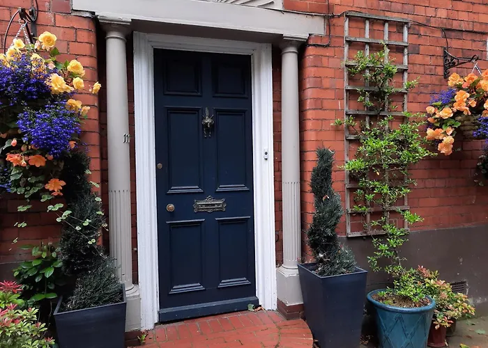 3 star hotel: Warwick Lodge