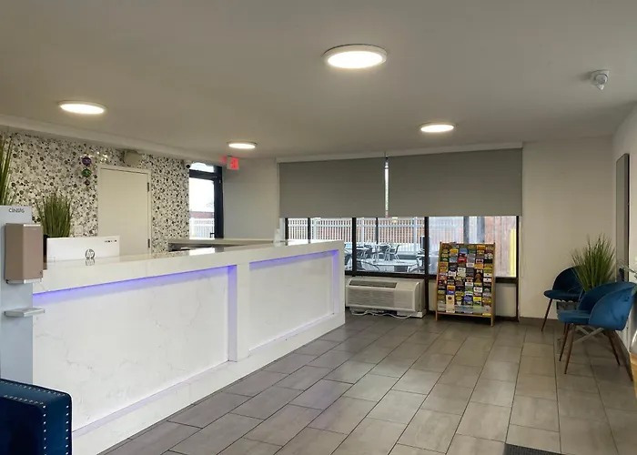 Resort: Hotel 10 Extended Stay