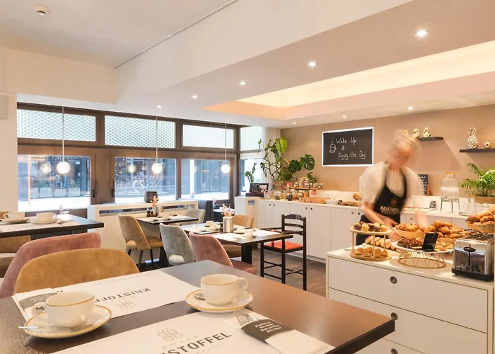 Hotel met uitzicht: Hotel Kristoffel - Ontbijt inbegrepen