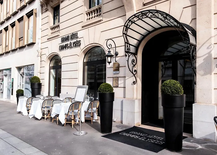 Hôtel pour familles: Radisson Blu Champs-Elysées, Paris