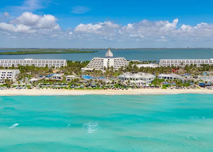  Pyramid Cancun By Oasis