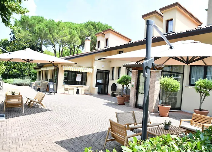 Jacuzzi hotel: Green Garden Resort - Smart Hotel