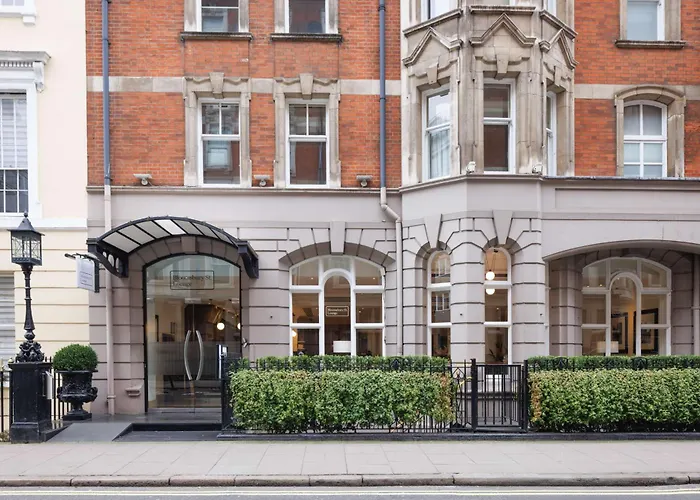  Radisson Blu , London Tottenham Court Road