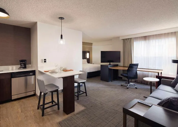 Sonesta Es Suites