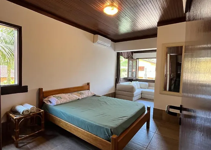 Canto das Toninhas Guest House