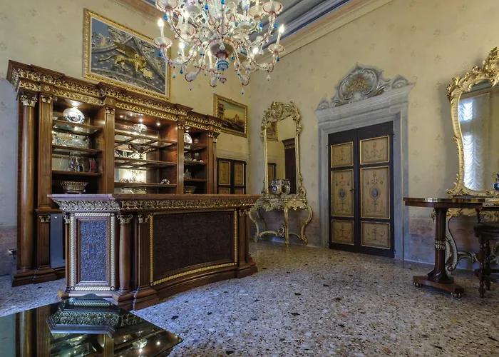 Palazzo Ca' Bernardo By Francesco Molon