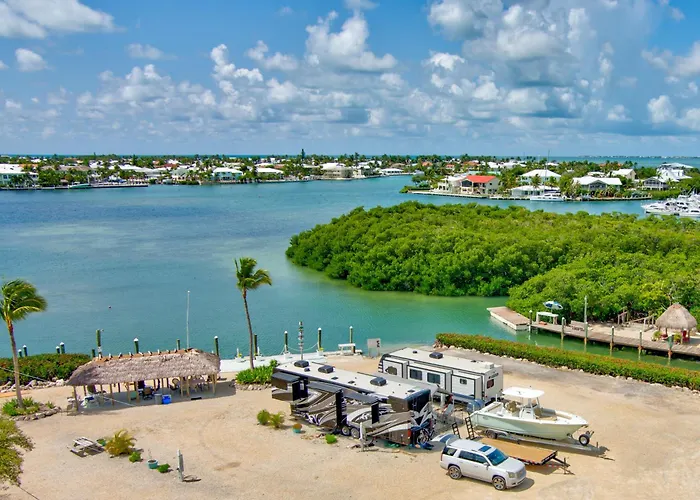 Cabins At Bonefish Bay