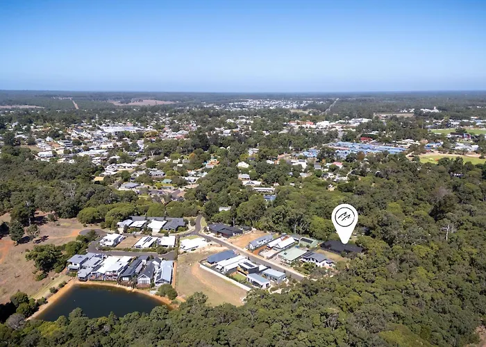 Treeside Studio I Private Properties