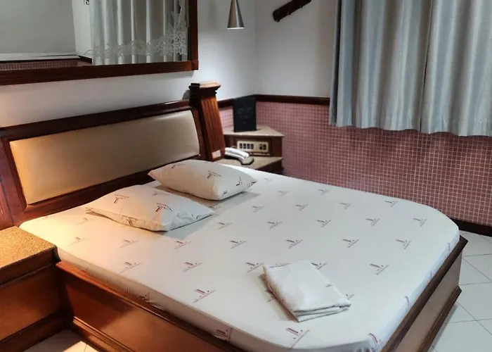 Hotel Três Poderes