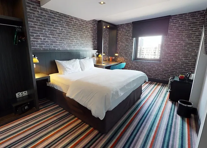 Hotel all'aeroporto: Village Hotel Edinburgh