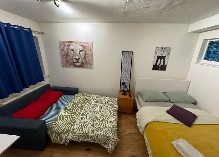 Guest house: Cozy Rooms Near Central London