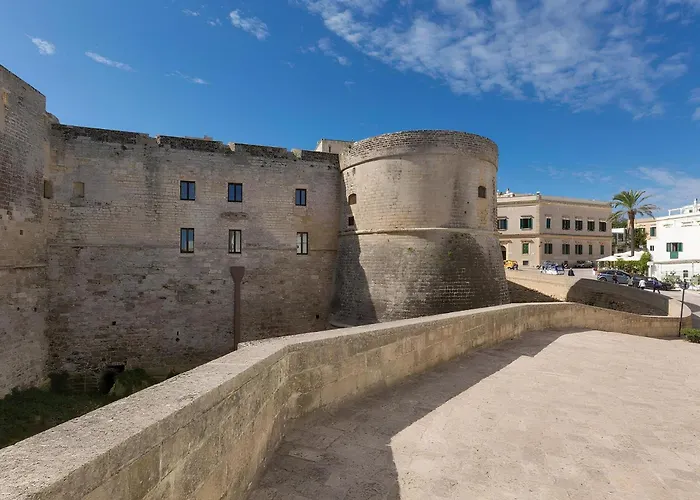 Dimora Storica Torre Matta Elegance, History And Sea Views In The Heart Of Otr