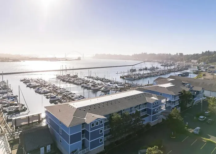 The Landing At Newport Condominium Hotel