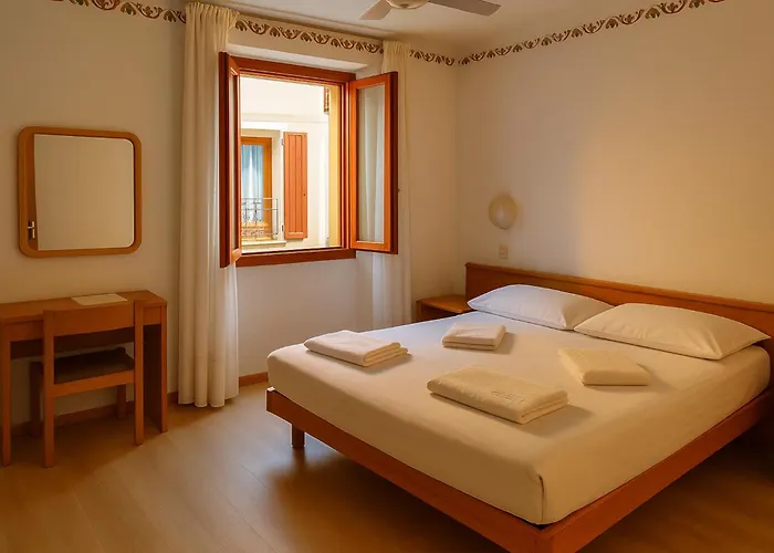 Hotel Modena Old Town