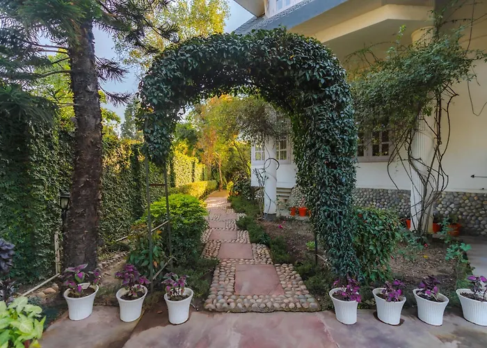 Boutique Villa By Saffron Leaf In Mussoorie Foothills With Bonfire