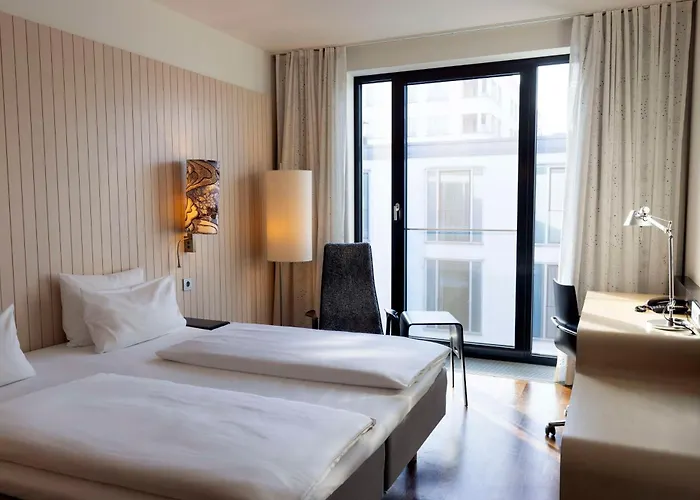Luxury hotel only: Scandic Berlin Potsdamer Platz