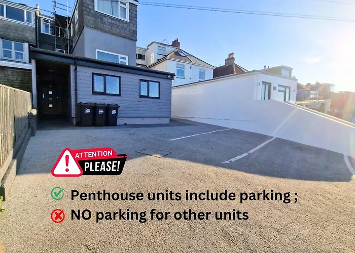 Villa: Oyo Shore Surf Lodge