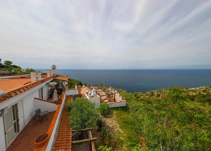 Hotel vicino al College: Resort Punto Azzurro