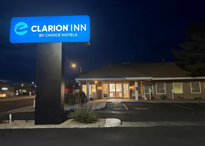 Hot Tub in Room Clarion Near China Lake Naval Station