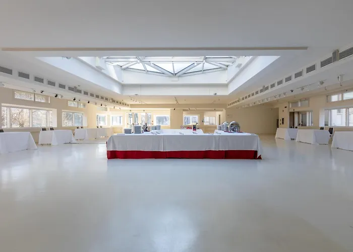 Wall Art Hotel & Residence