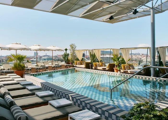 4 star hotel: The Hoxton, Poblenou