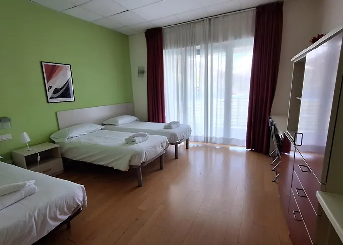 Hotel Jacuzzi: Hotel Lago Losetta