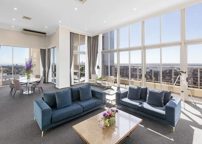 5 star hotel: Meriton Suites Bondi Junction