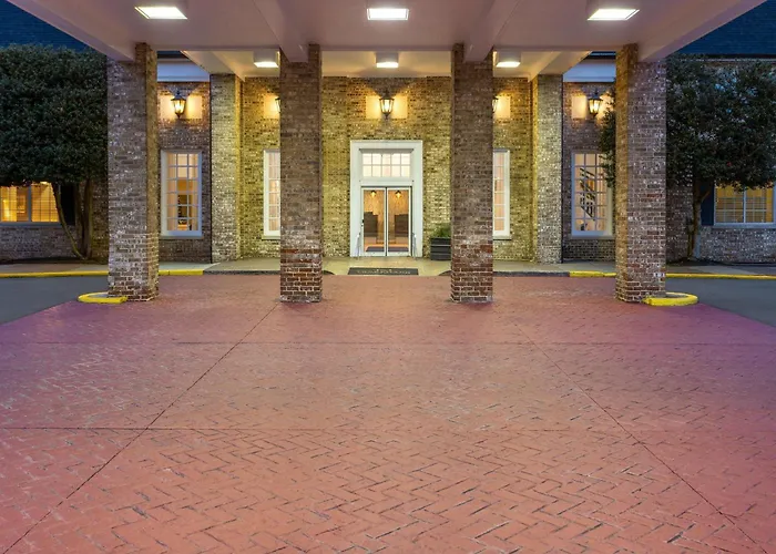 Penn Harris , Trademark By Wyndham