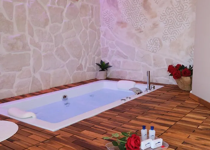 Pharus Miseni Suites And Rooms