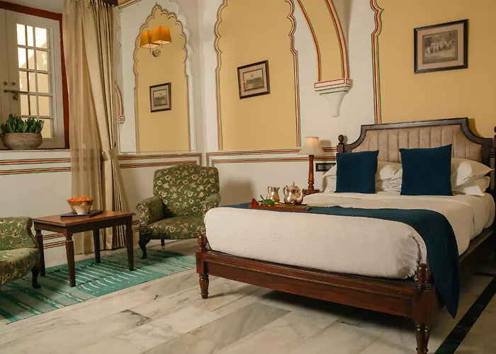 Resort: Hotel Narain Niwas Palace