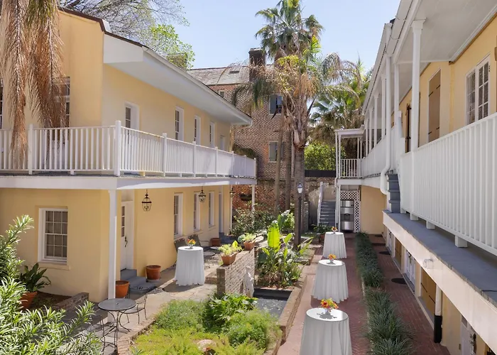 Romantic hotels Dauphine Orleans