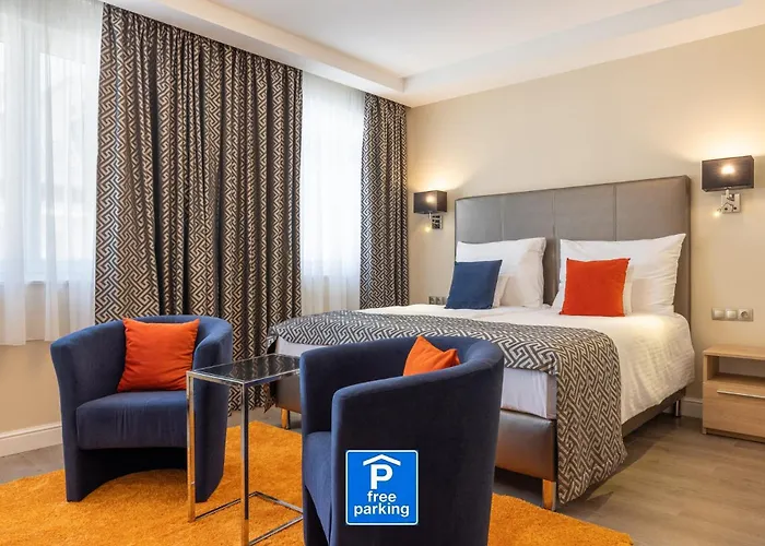 Silver Crown & Residence, Palace Quarter