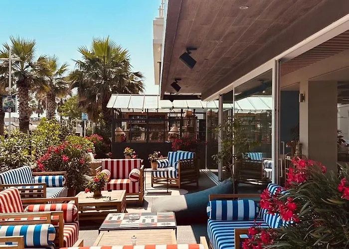 Hotel familiare: MARITTIMO Riccione - Hotel Clipper FRONTE MARE