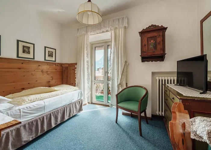 Resort: Hotel Menardi