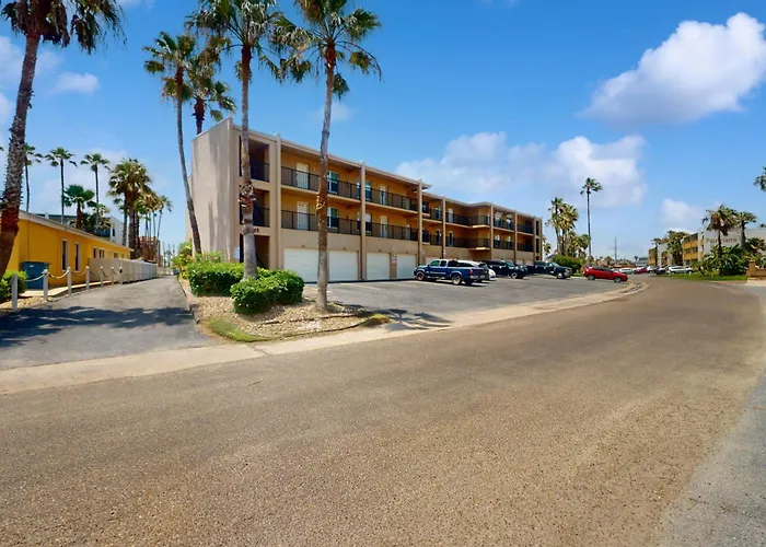 Villa: Surfside Condominiums #305