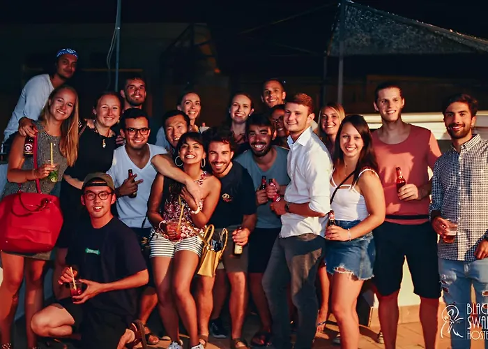 Black Swan Hostel Sevilla