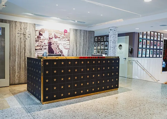 Hotel familiar: The Hollywood Franklin Hotel Near Universal Studios