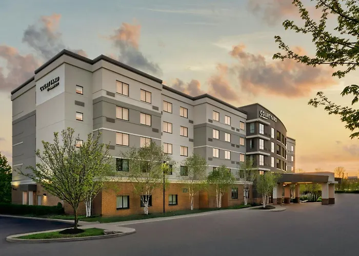 Airport Hotel: Courtyard Pittsburgh Settlers Ridge/Robinson Township