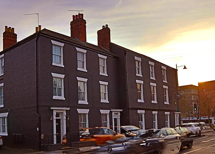 Cheap hotel: The Albert Hotel