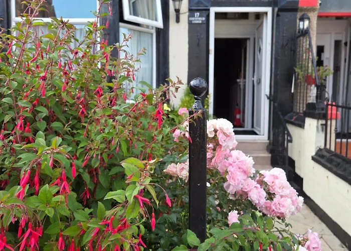 Hotel with view: Edenfield Lodge
